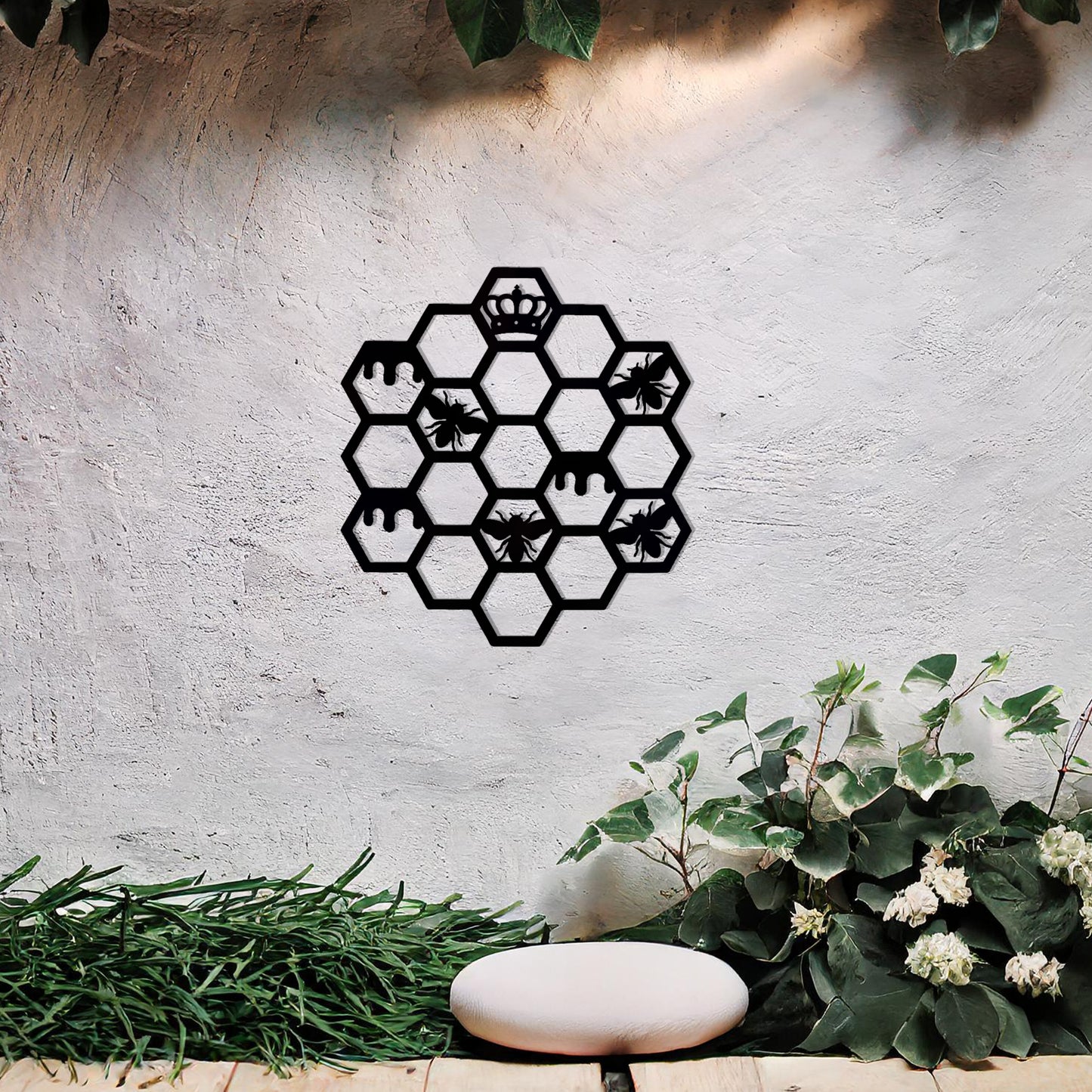 This design showcases a geometric honeycomb pattern with detailed depictions of bees and crowns within the hexagonal cells. The intricate arrangement symbolises the industrious and regal nature of bees, making it a stunning and meaningful decor piece.