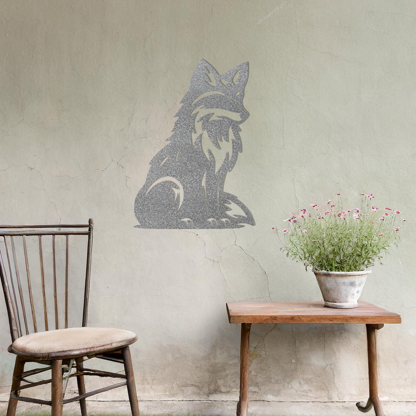 This design features a seated fox with elegant and detailed fur patterns, exuding charm and serenity. The craftsmanship highlights the fox's sleek silhouette, making it a perfect addition to a nature-inspired decor theme.