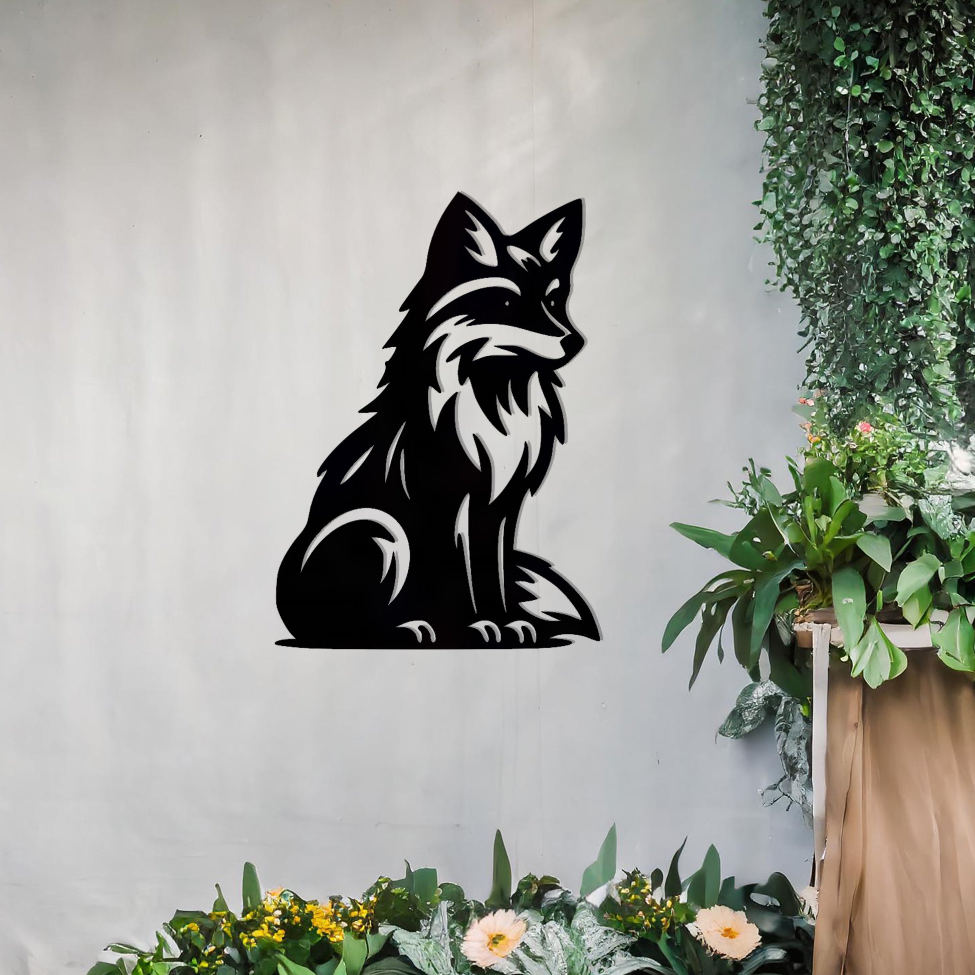 This design features a seated fox with elegant and detailed fur patterns, exuding charm and serenity. The craftsmanship highlights the fox's sleek silhouette, making it a perfect addition to a nature-inspired decor theme.