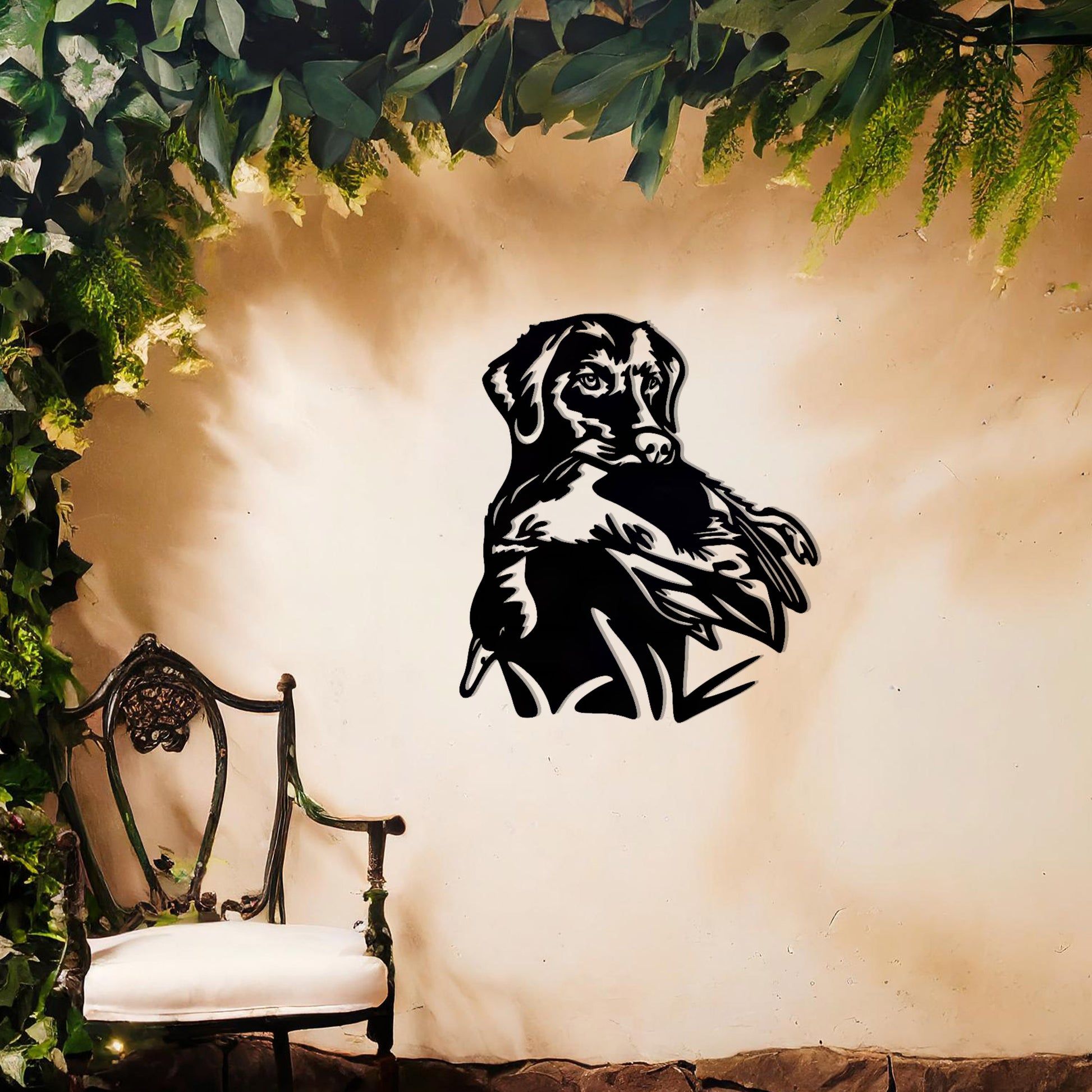 This image features a beautifully detailed metal wall art design of a dog holding a bird in its mouth. The elegant lines capture the dog’s focused expression and the movement of the bird, ideal for pet lovers or those who appreciate wildlife and animals in art.