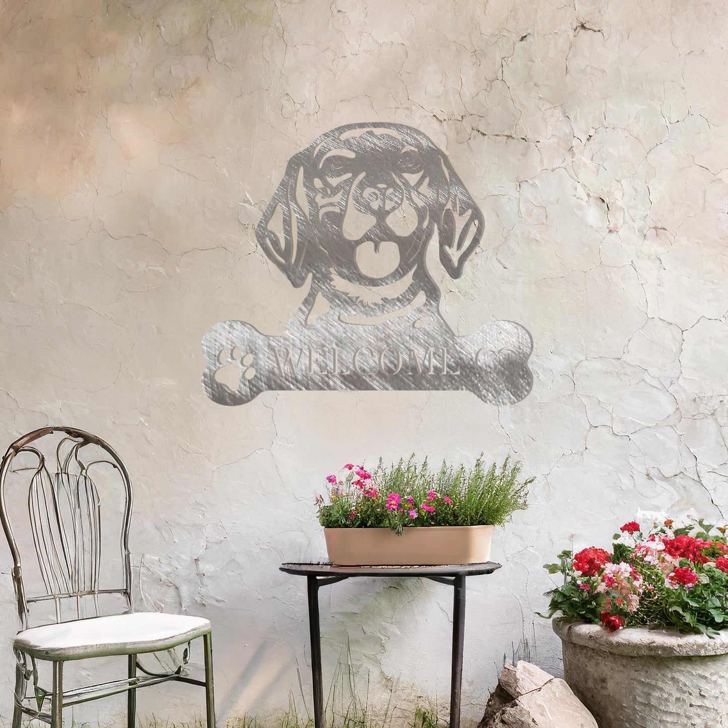 Metal Beagle dog design with a bone-shaped 'WELCOME' text and paw prints, perfect for adding a friendly and welcoming touch to entryways or outdoor spaces.