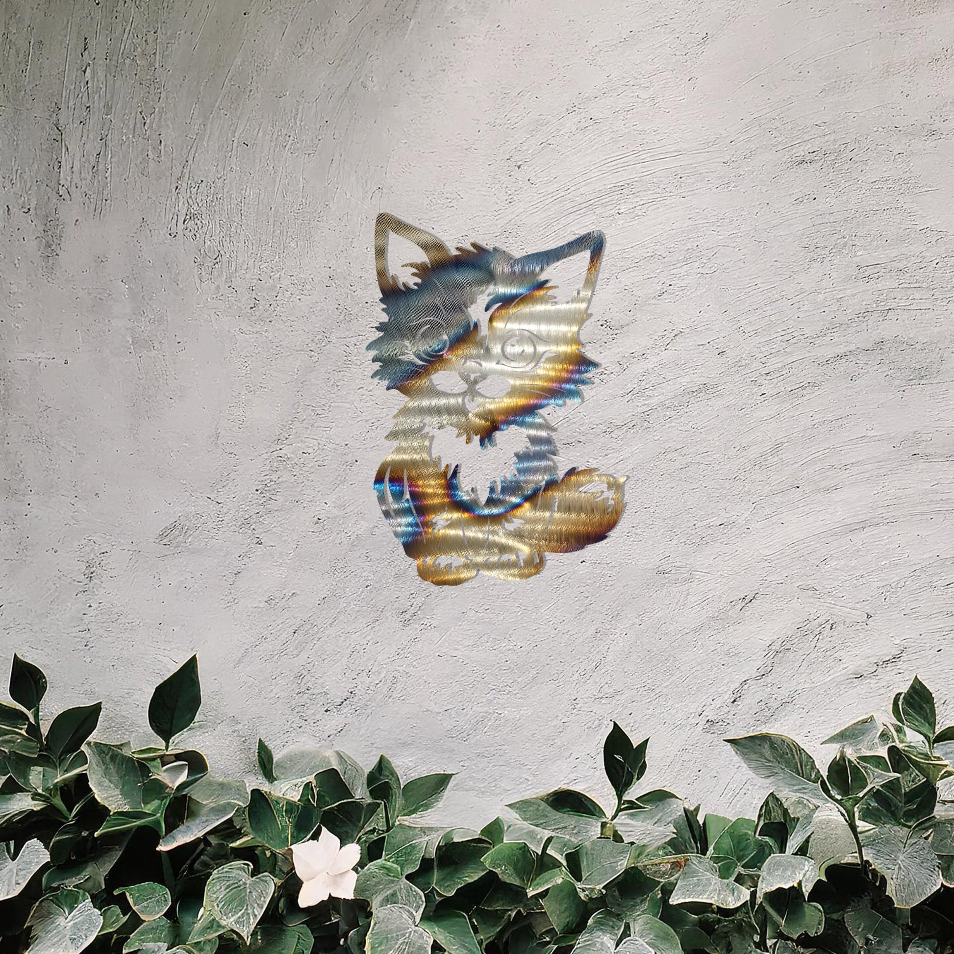 This design features an adorable kitten sitting upright with expressive eyes and playful details. The intricate lines bring charm and personality to this piece, making it a delightful decorative addition for animal lovers.