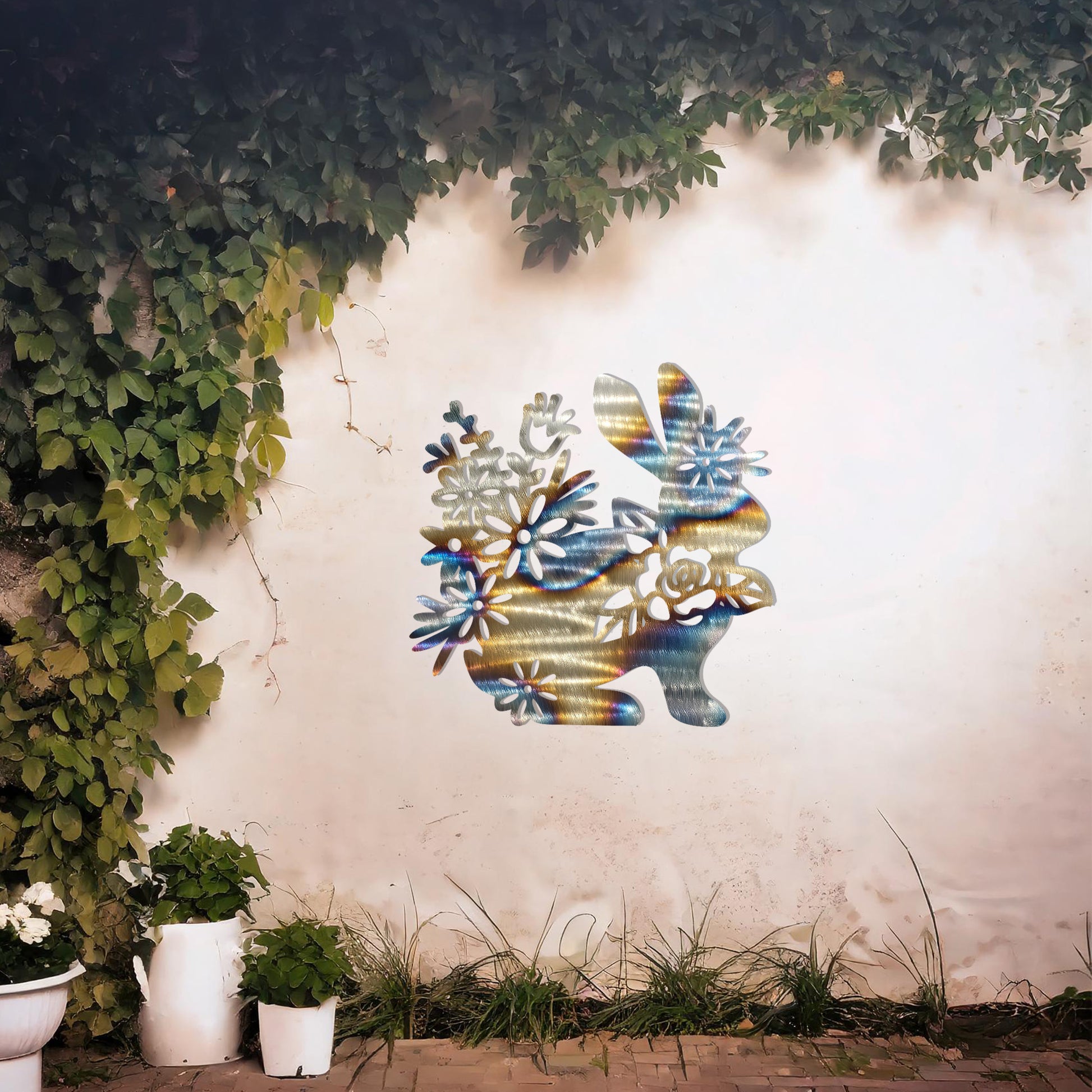 This design showcases a rabbit surrounded by an intricate arrangement of flowers, blending nature's elegance with the charm of wildlife. The delicate floral details enhance the overall beauty of the piece.