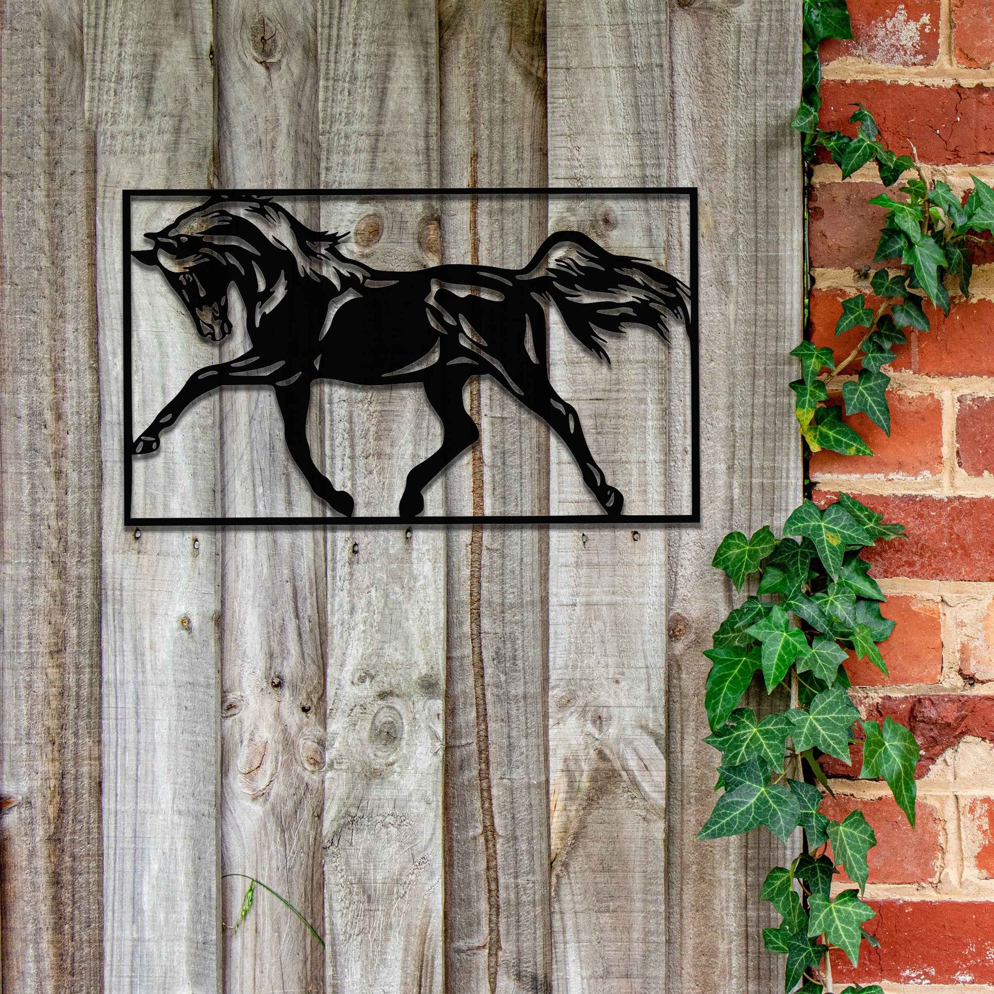 This design features a beautifully detailed representation of a horse in mid-gallop, capturing the power and grace of the animal. The flowing mane and muscles in motion highlight the dynamic nature of the horse, framed elegantly for a striking visual effect.