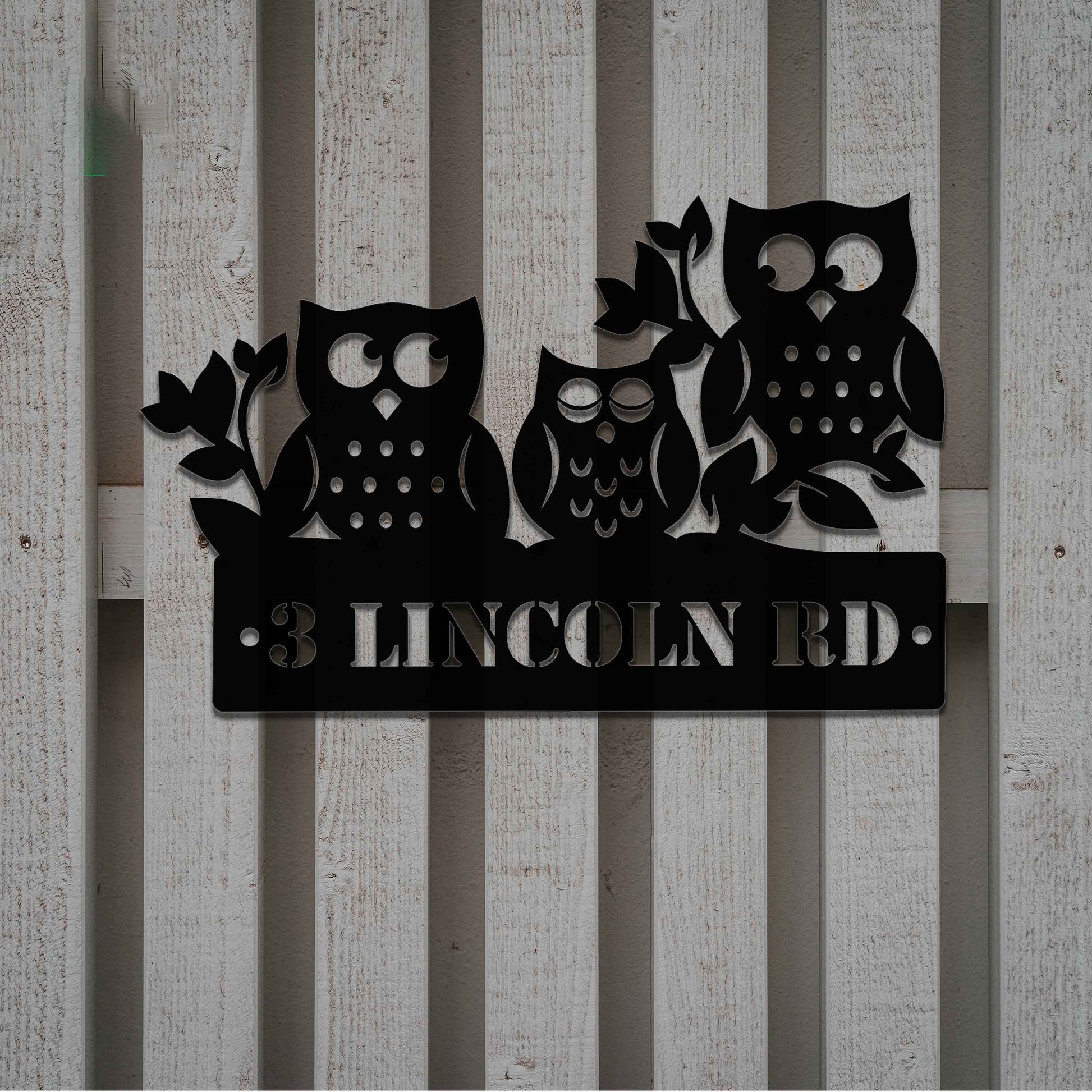 Metal garden decoration featuring three owls perched on a "Welcome" sign with a rustic finish, combining playful charm and warmth to create an inviting accent for outdoor walls, porches, or entryways.