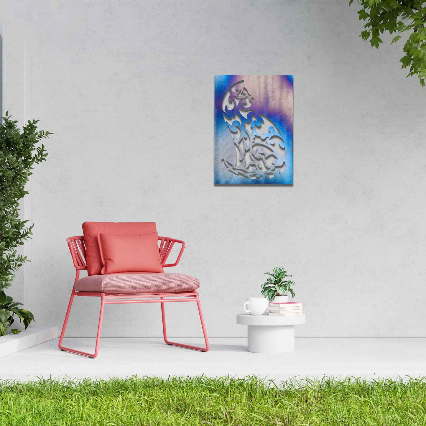 This is a beautiful metal wall art design featuring a cat silhouette with intricate swirling patterns, showcasing a blend of elegance and artistic detail, perfect for modern home decor.