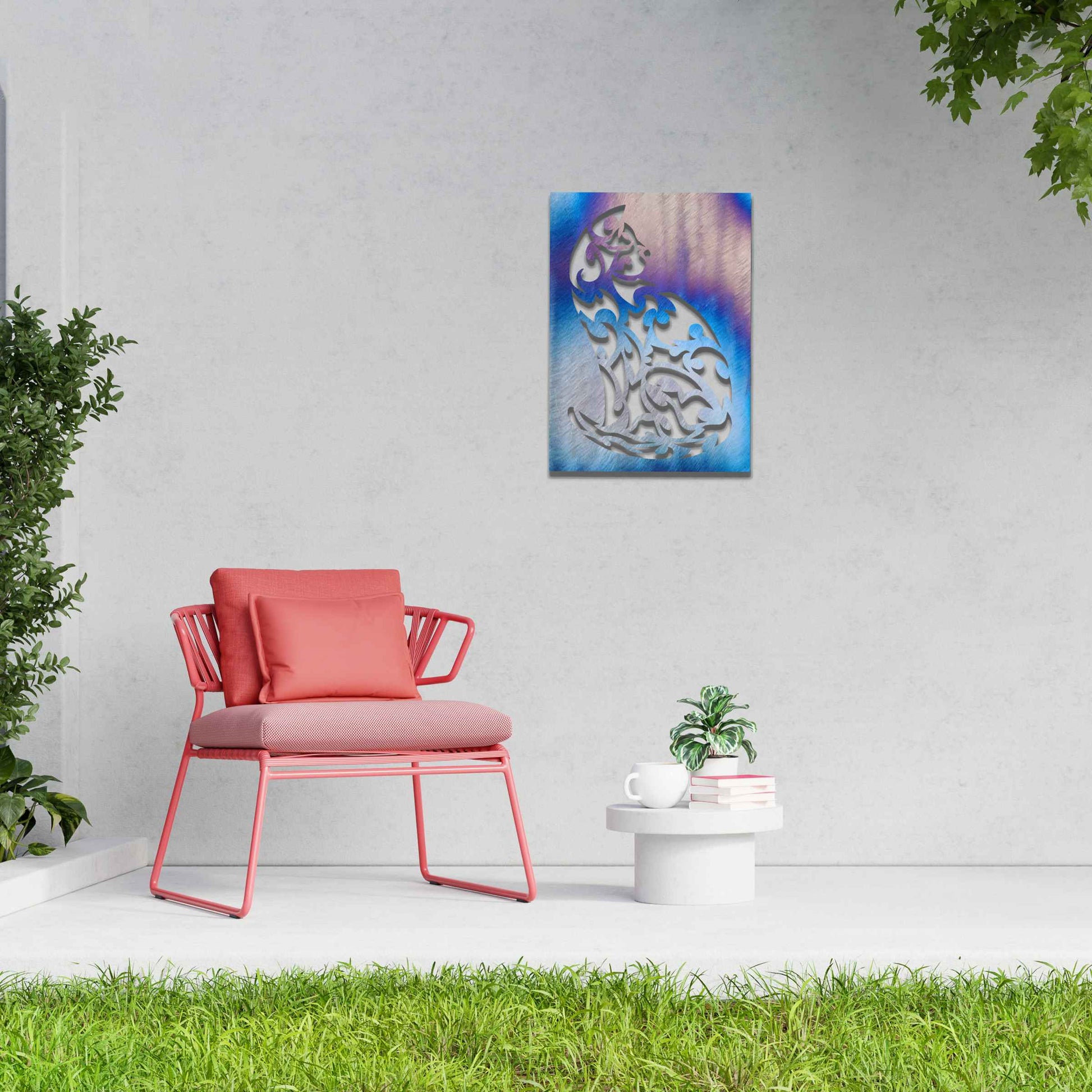 This is a beautiful metal wall art design featuring a cat silhouette with intricate swirling patterns, showcasing a blend of elegance and artistic detail, perfect for modern home decor.
