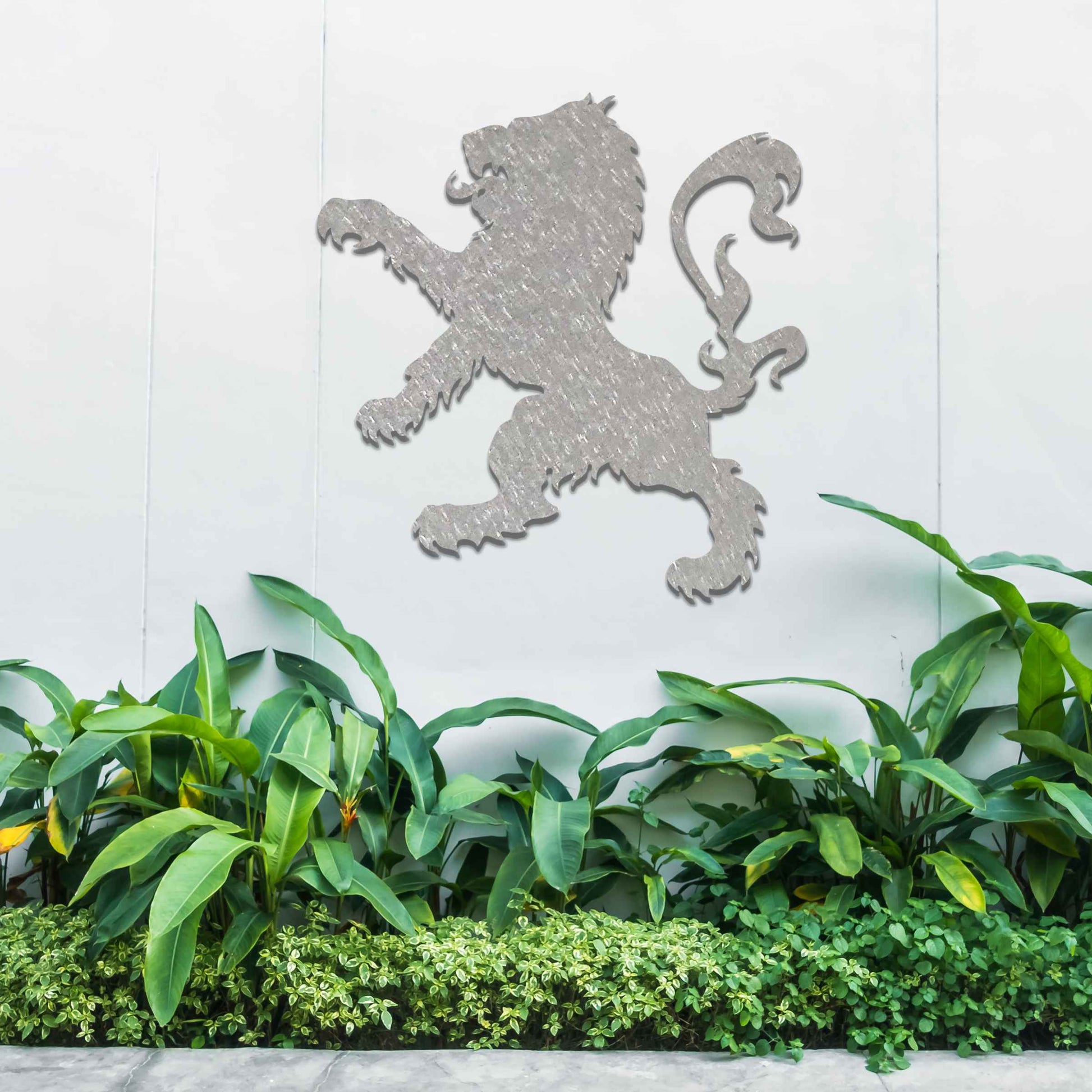 The design features a lion in a rampant pose, symbolizing strength and courage. This heraldic motif, commonly associated with the Scottish royal coat of arms, represents power and royalty.