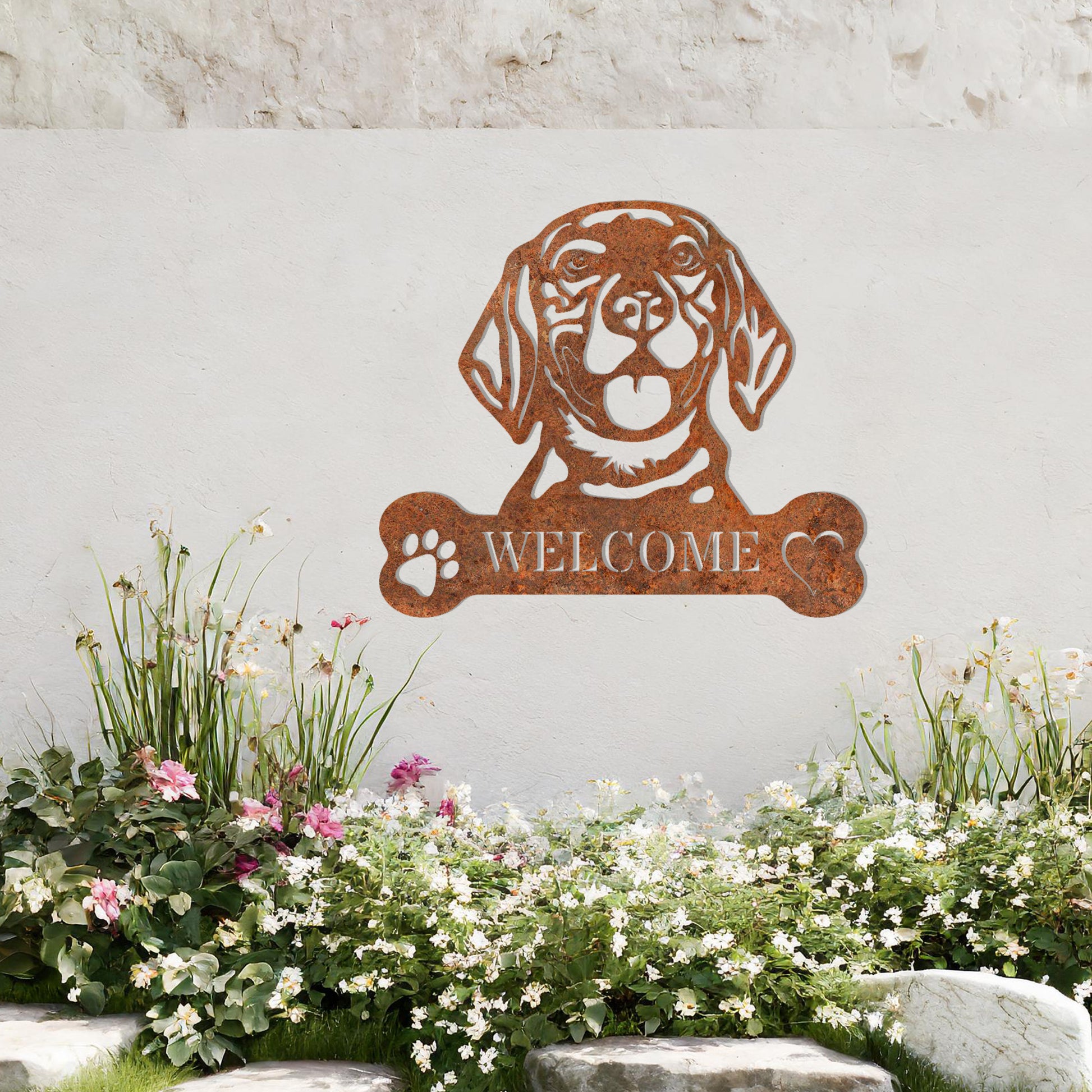 Metal Beagle dog design with a bone-shaped 'WELCOME' text and paw prints, perfect for adding a friendly and welcoming touch to entryways or outdoor spaces.