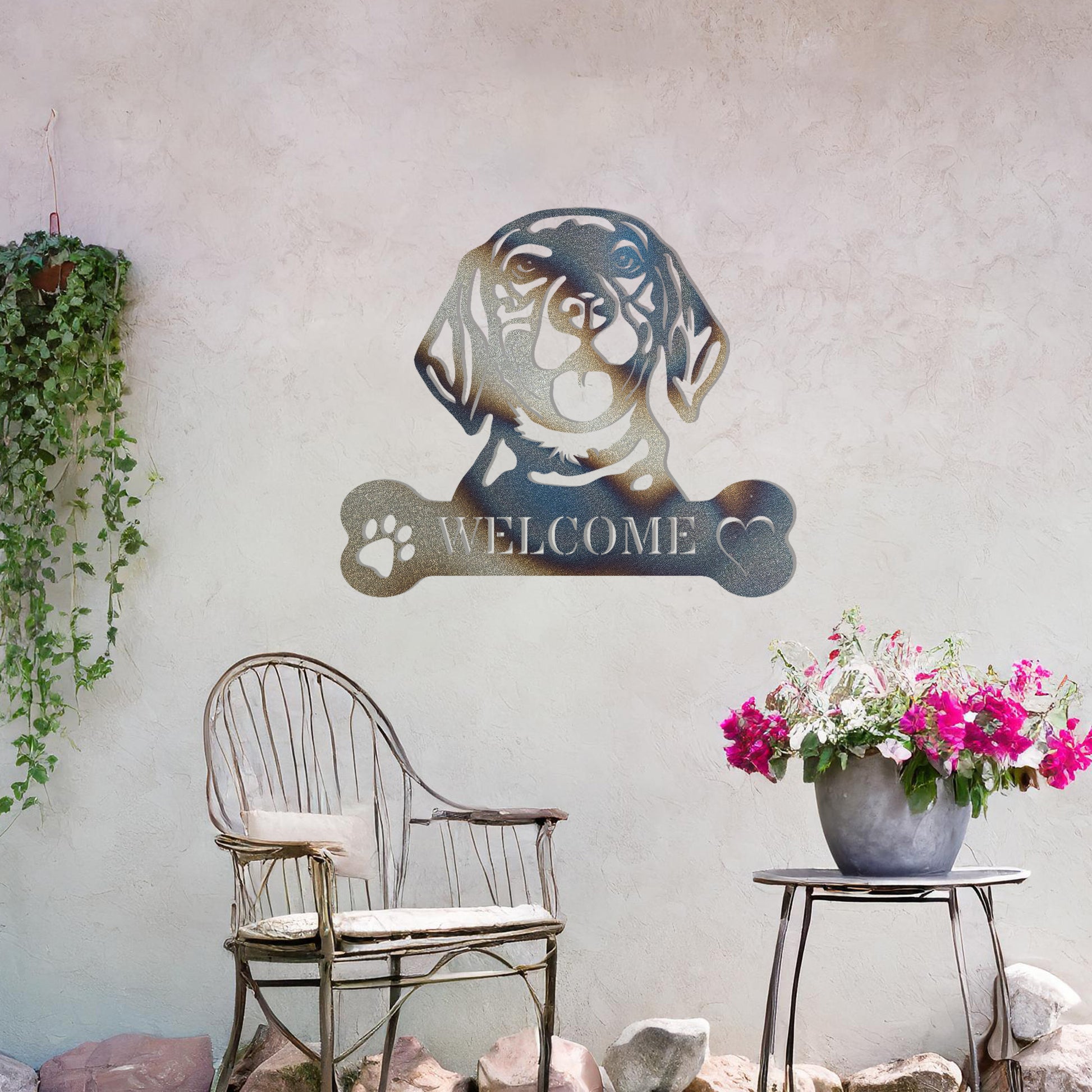 Metal Beagle dog design with a bone-shaped 'WELCOME' text and paw prints, perfect for adding a friendly and welcoming touch to entryways or outdoor spaces.