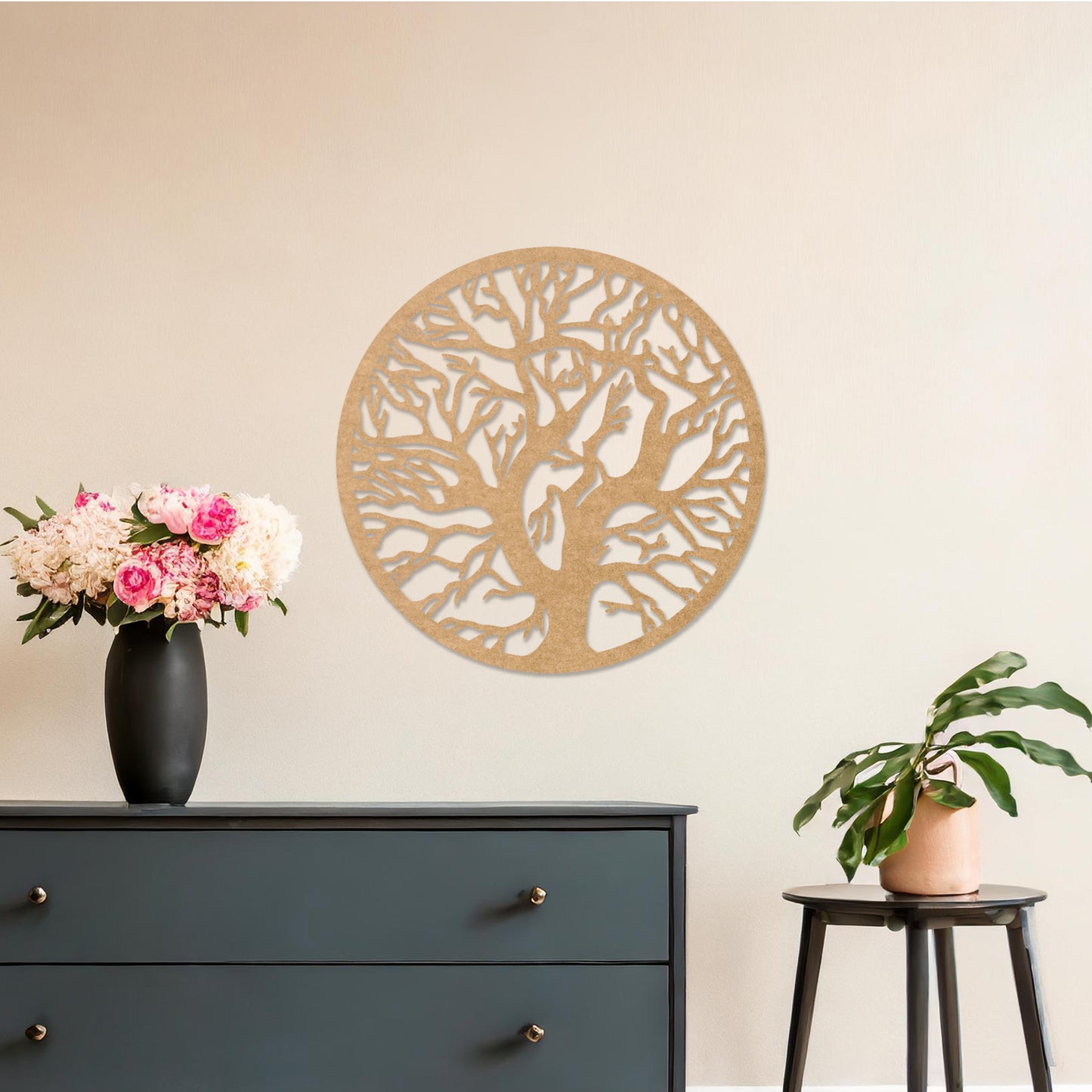 This design showcases a tree with intricate branches within a circular frame, offering a natural, organic look. Its detailed pattern symbolizes growth and connection, adding elegance to contemporary spaces.